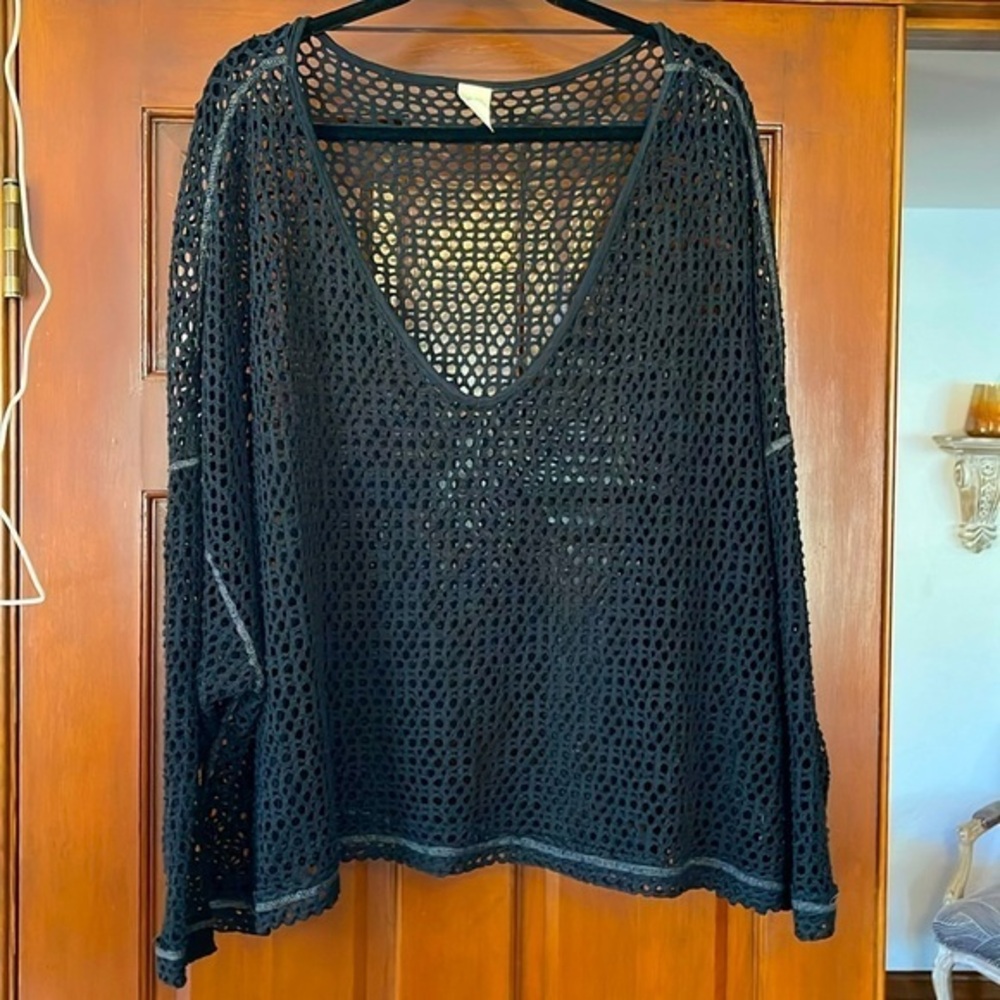 We the Free dolman sleeve crochet mesh top Small
